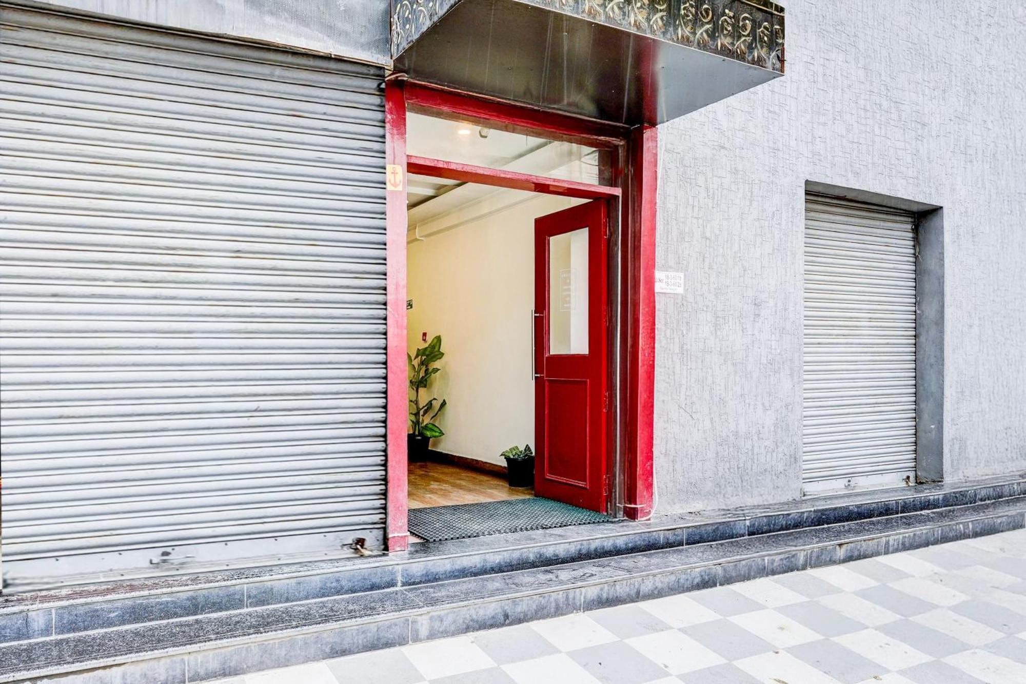 Super Townhouse Tirupati Ξενοδοχείο Εξωτερικό φωτογραφία