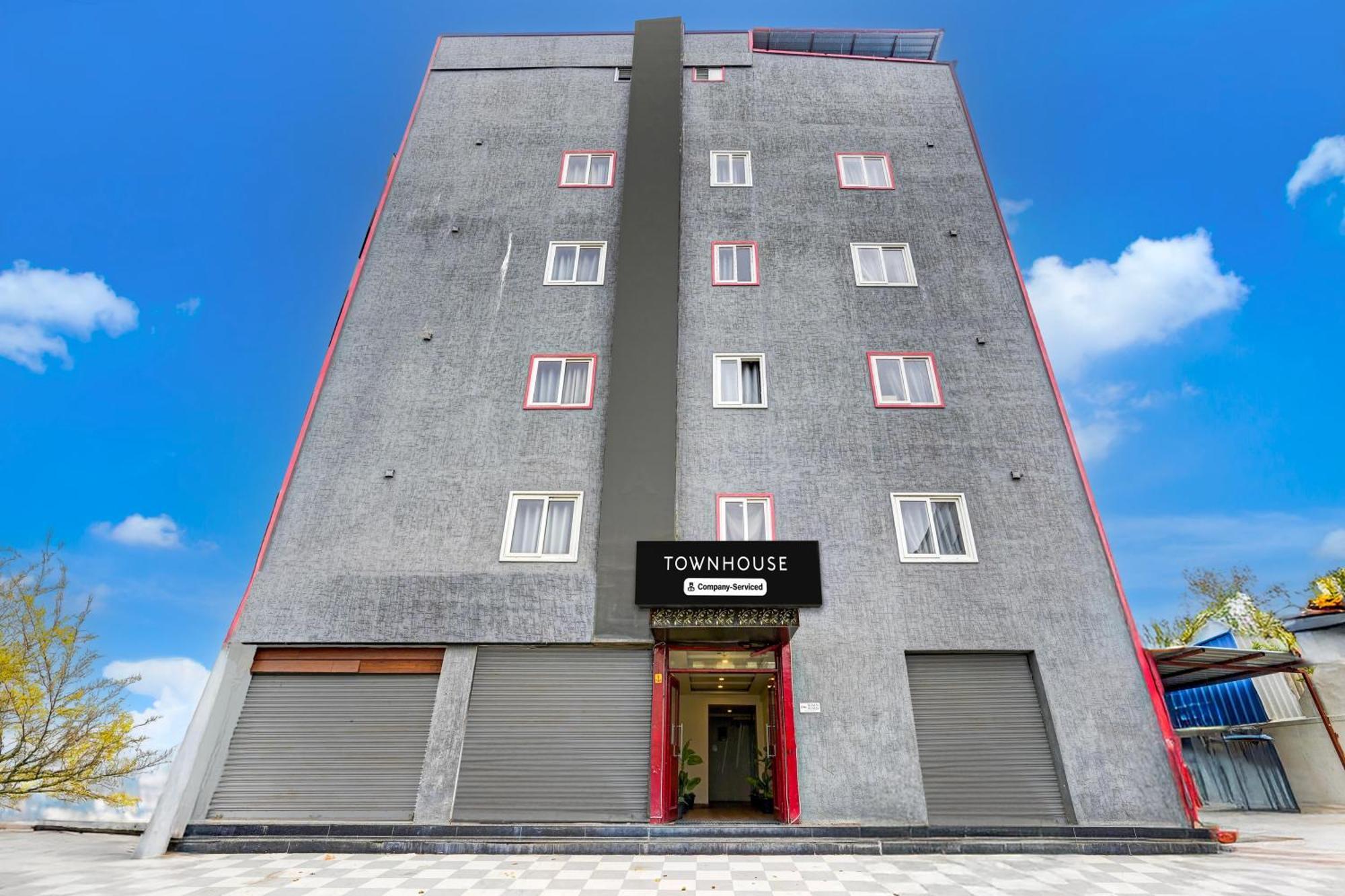 Super Townhouse Tirupati Ξενοδοχείο Εξωτερικό φωτογραφία